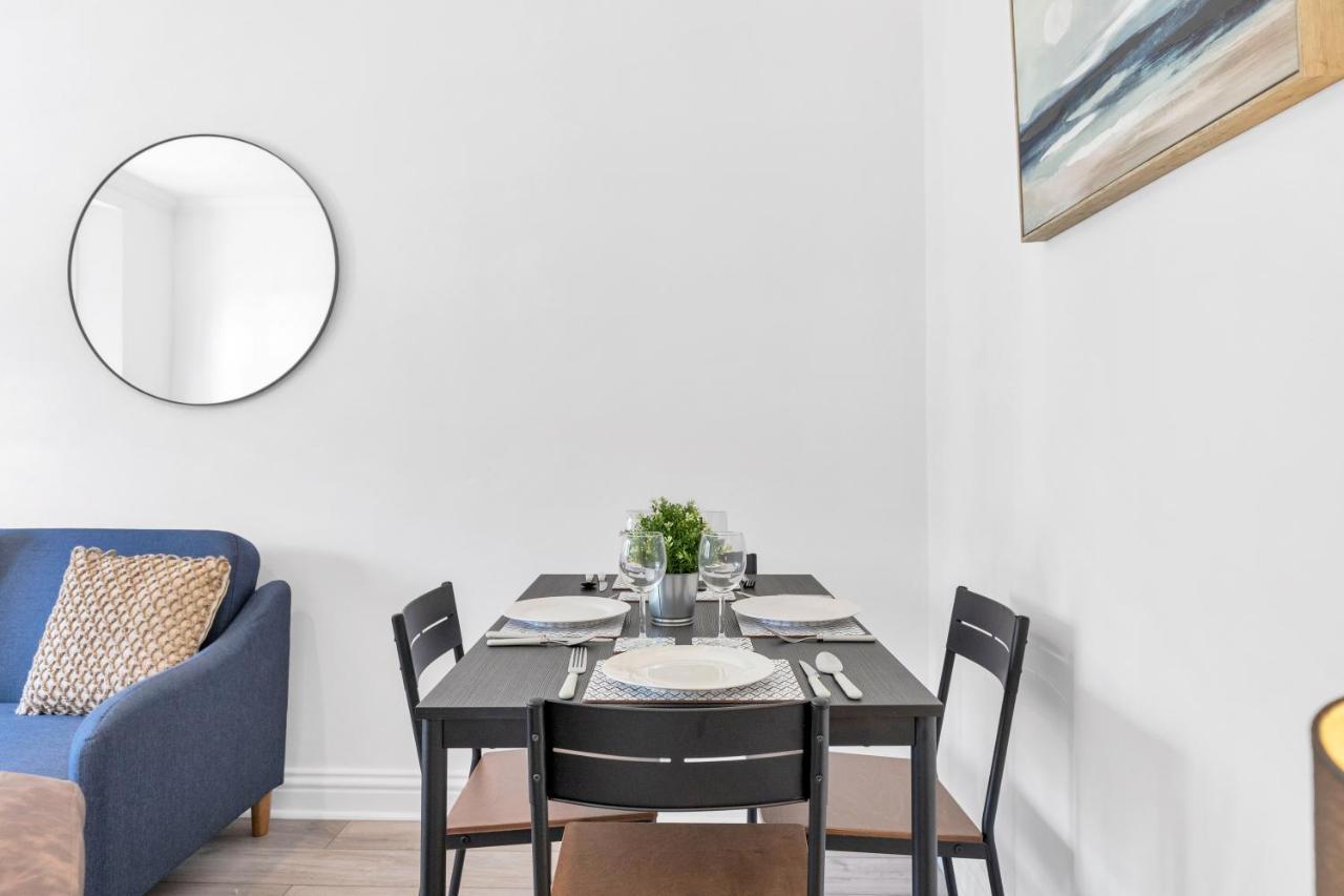 Modern Two Bedroom Apartment With Free Parking! London Exterior photo